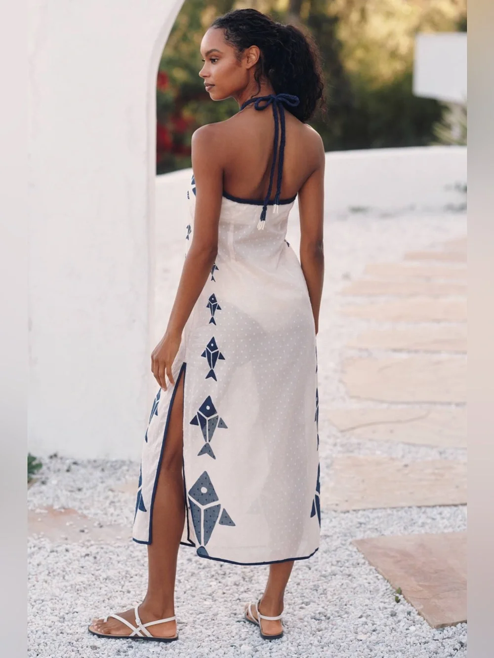 Farm Rio x Anthropologie Graphic
Halter Dress Size Small - Picture 4 of 4